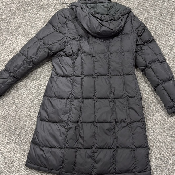 Womens northface long coat - Picture 2 of 3